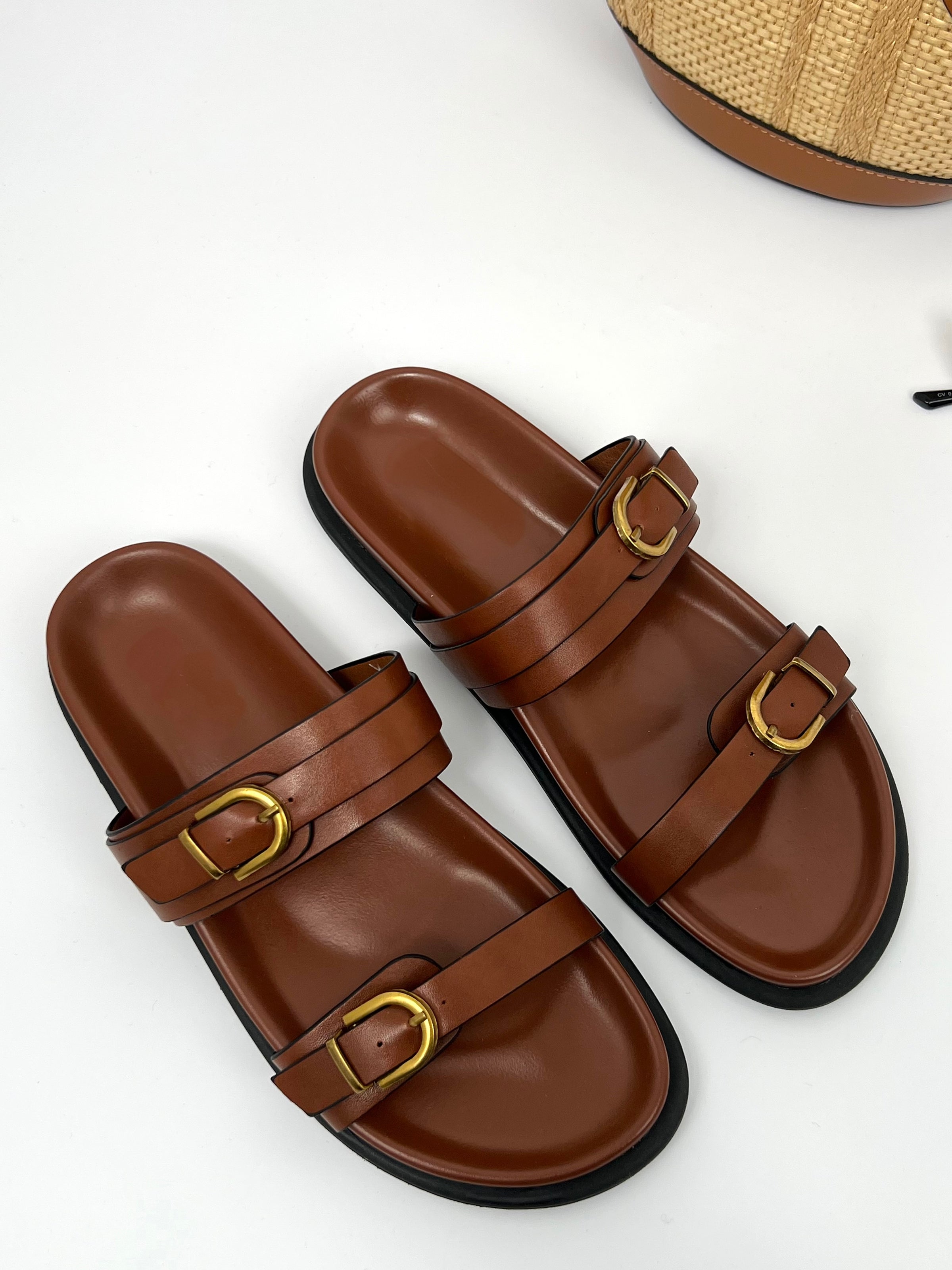 Camel sandals: Aurelio