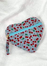 Blue heart pouch: Sohy