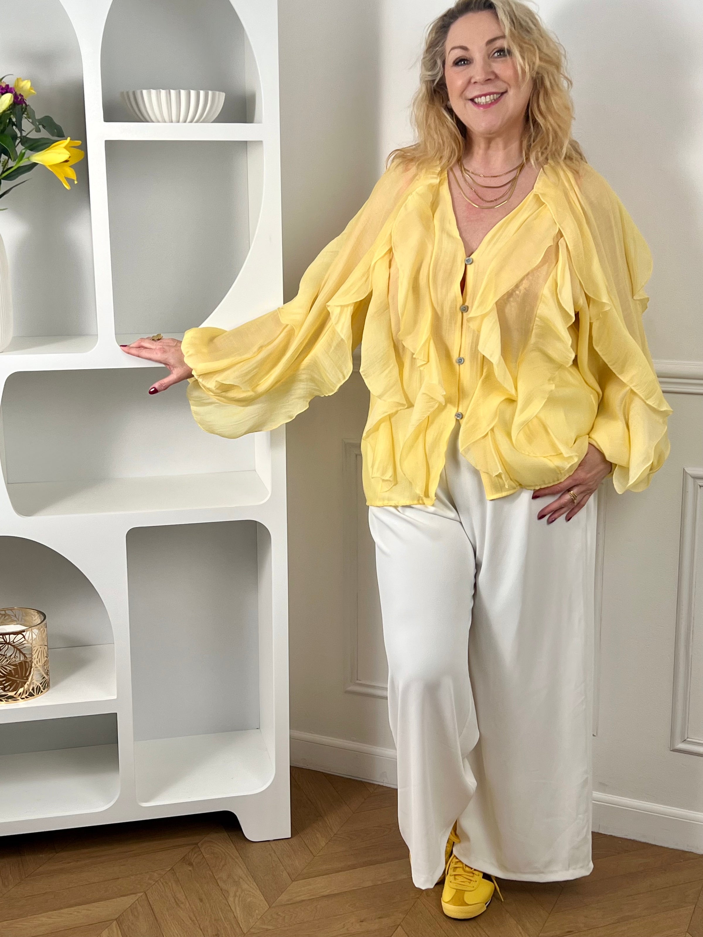 Yellow plus size shirt: Tessa