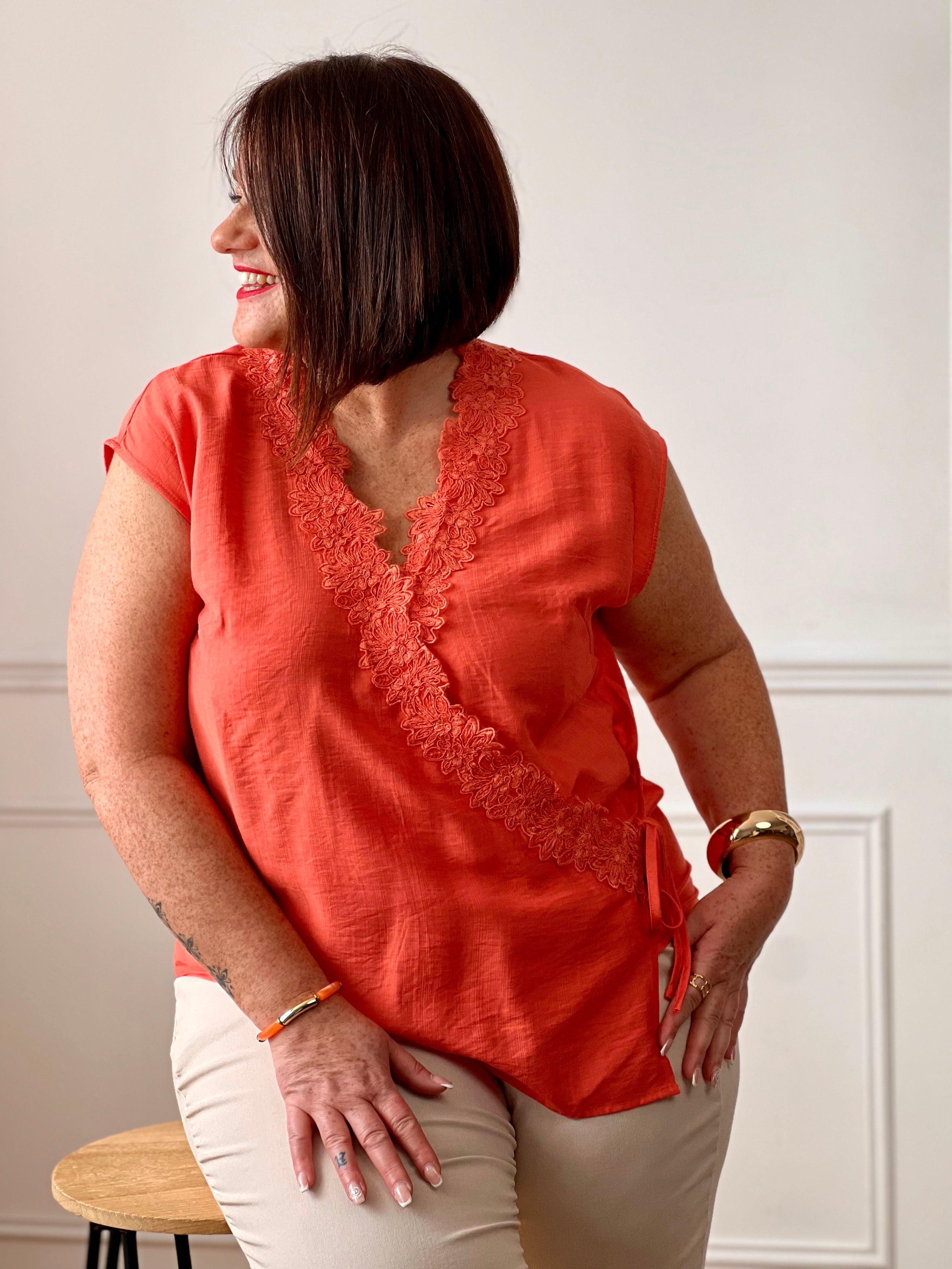 Coral plus-size blouse: Hana