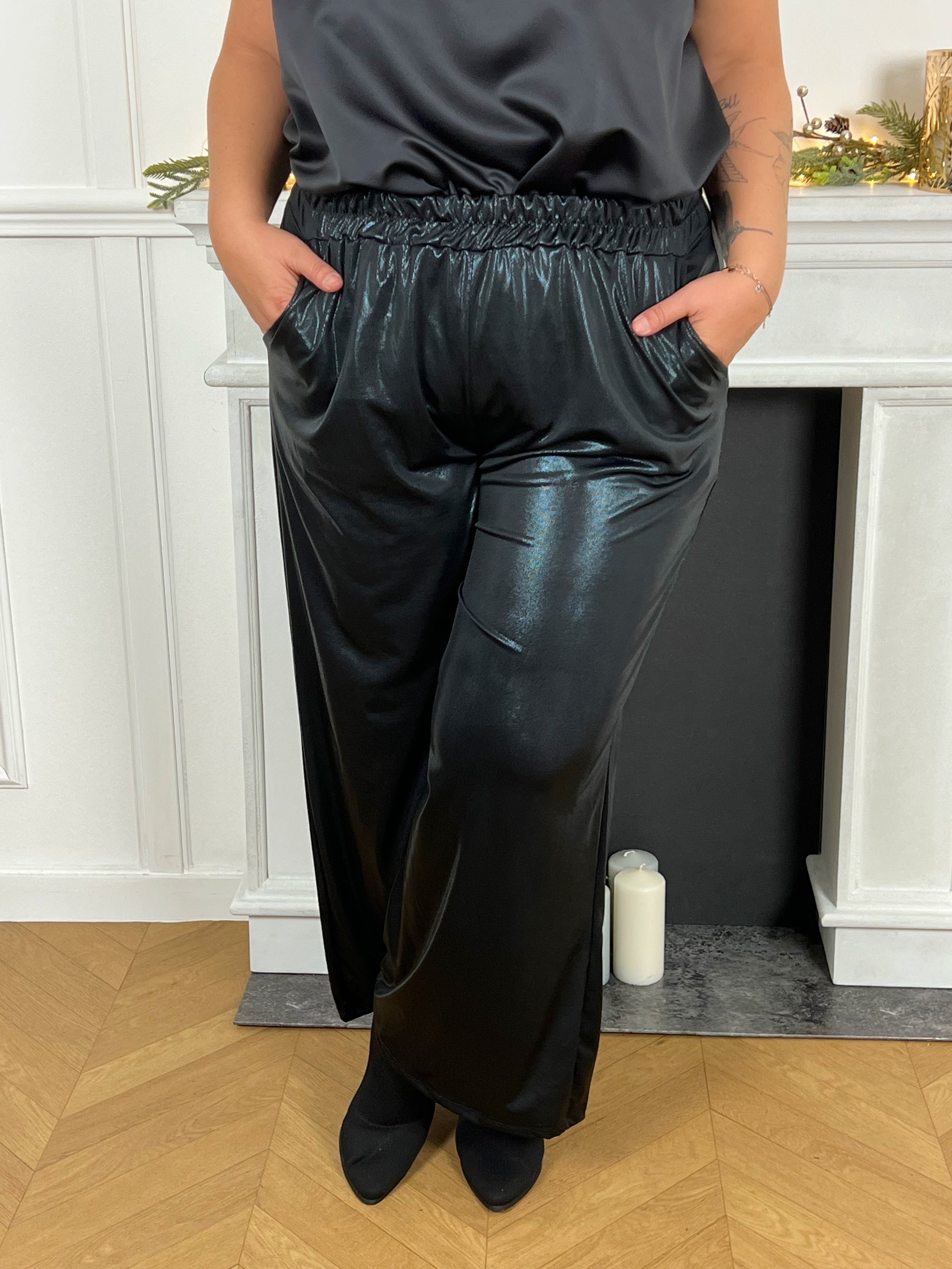 Pantalon noir brillant avec poches grande taille femme Loicia