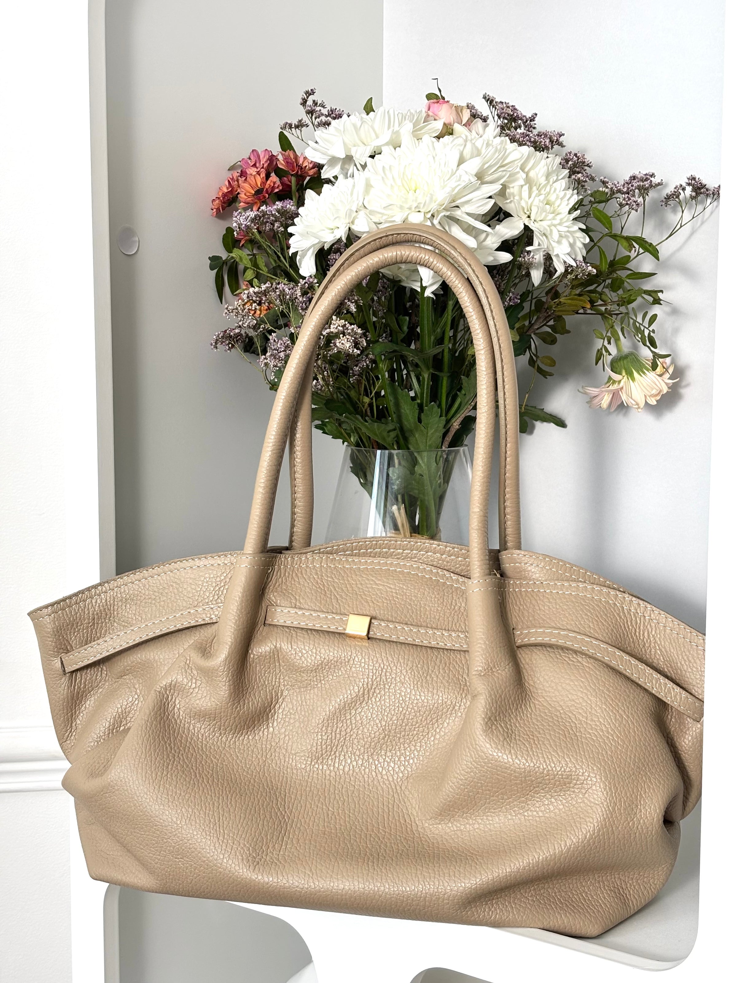 Beige bag: Mael