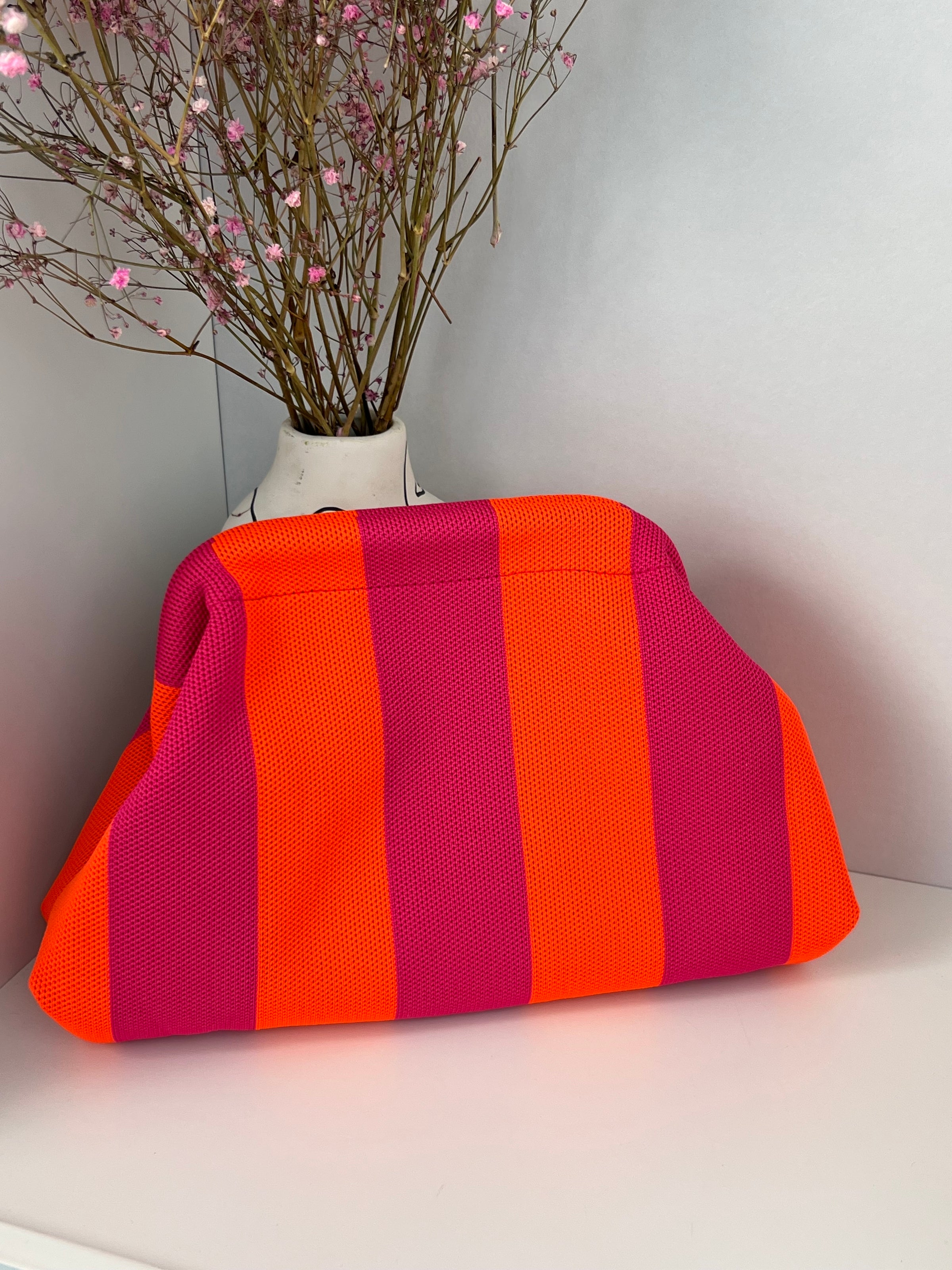 Pink and orange pouch bag: Kaly