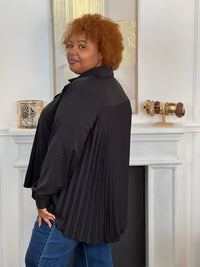 Chemise noire plissée grande taille : Aziel