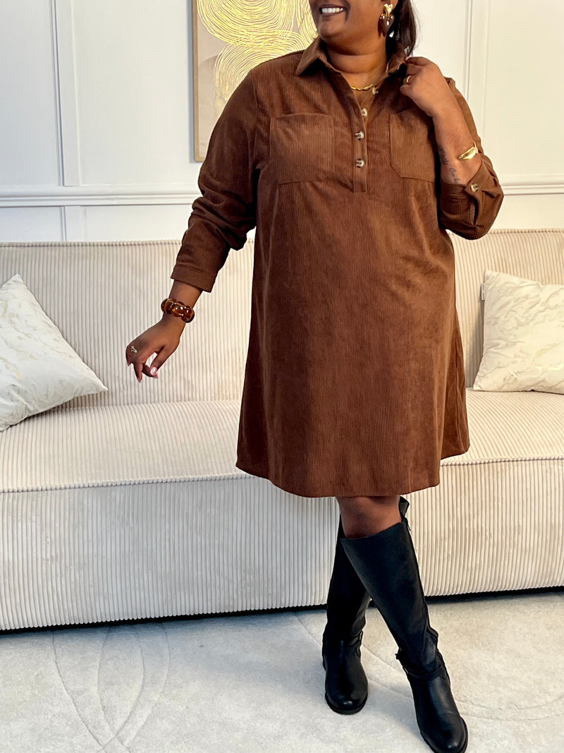 Robe velours courte marron grande taille : Cora