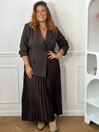 Plus-size brown blazer dress: Milae