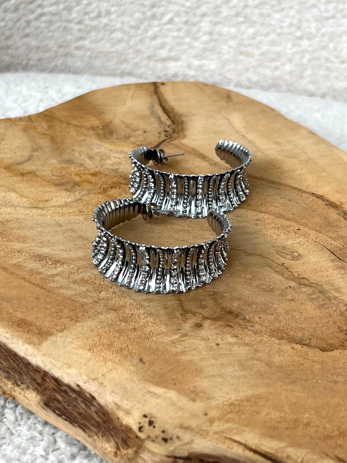 Boucles d'oreilles argentée créoles : Nady