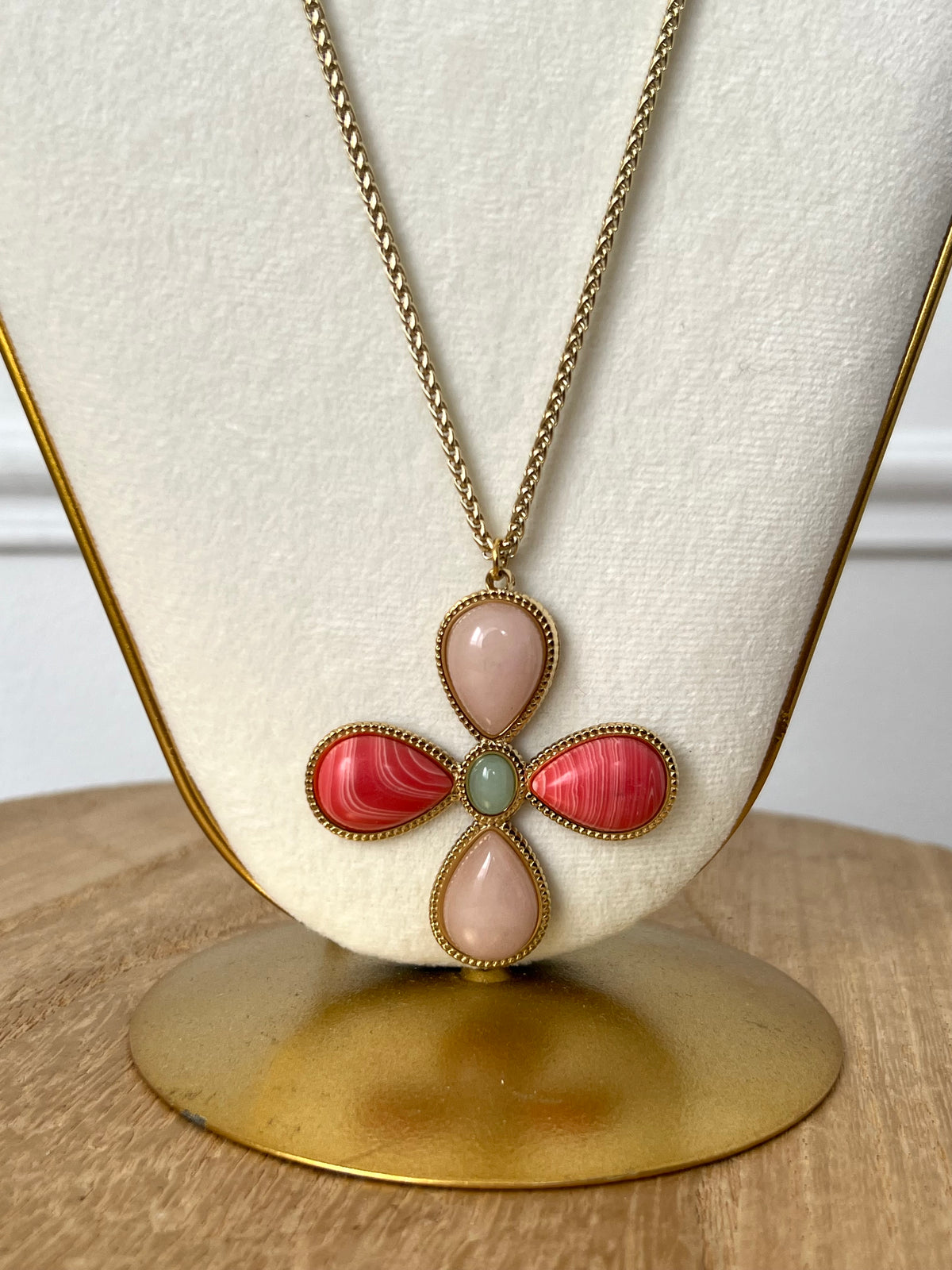 Pink and beige long necklace: Ony