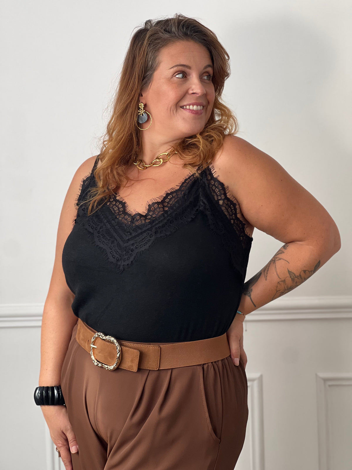 Black lace top: Maelie