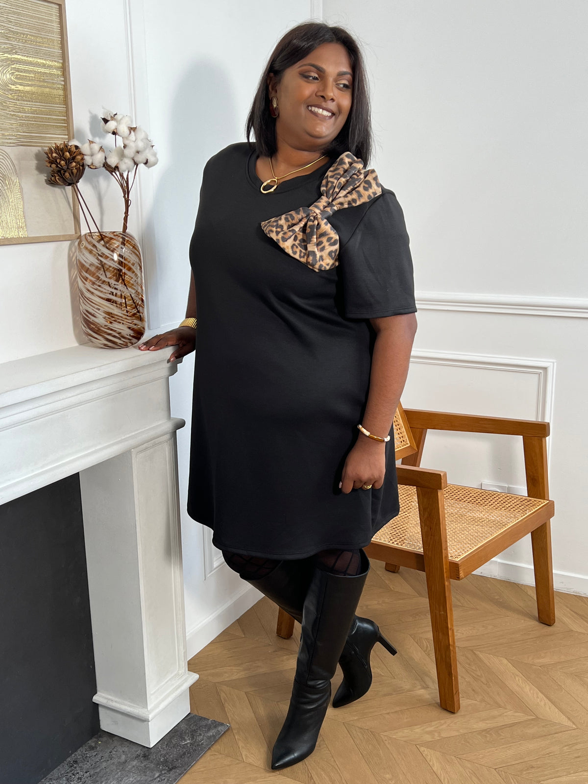 Robe courte noire grande taille : Maho
