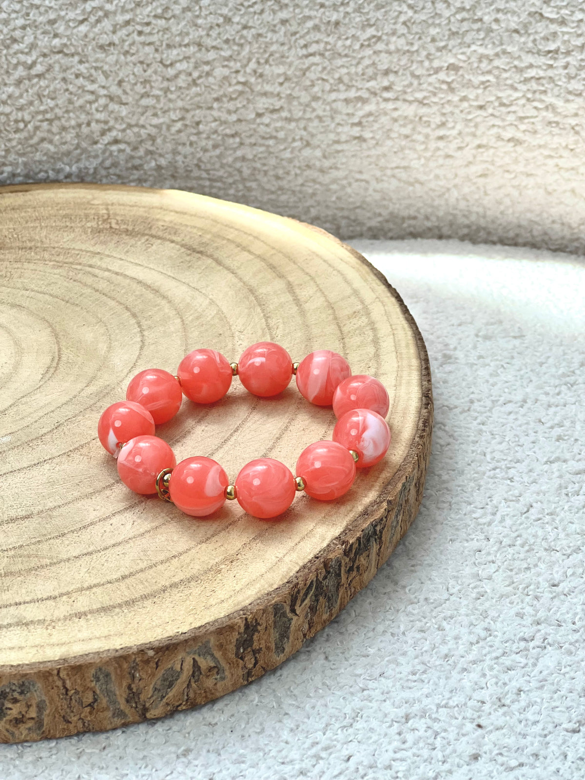 Pink bracelet: Luna