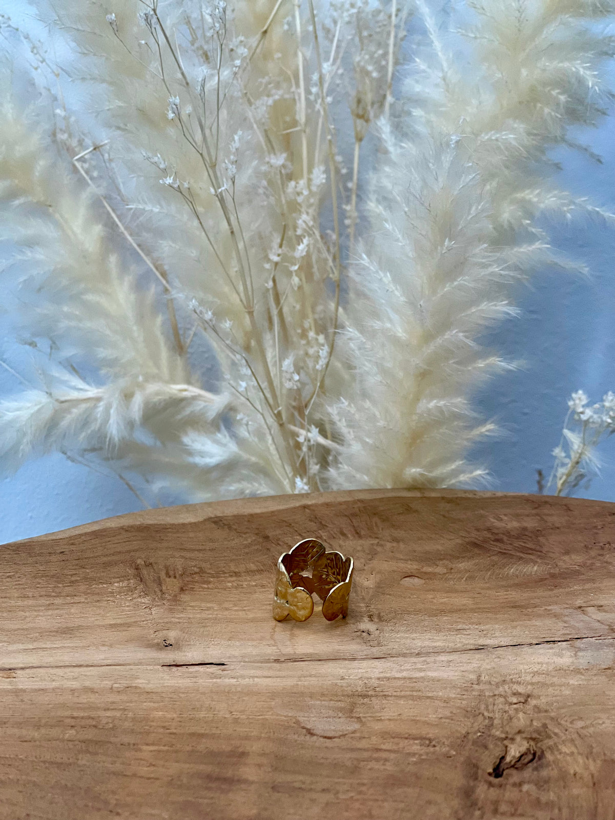 Bague dorée : lily