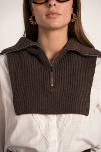 Plastron marron : Olivia
