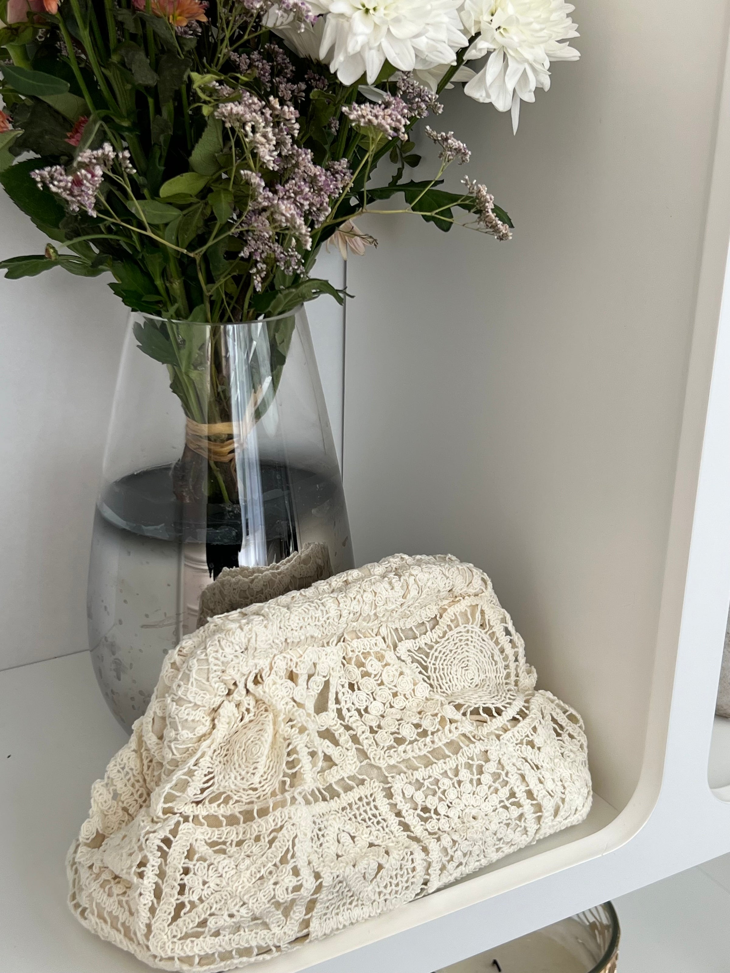 Beige Clutch: Olia