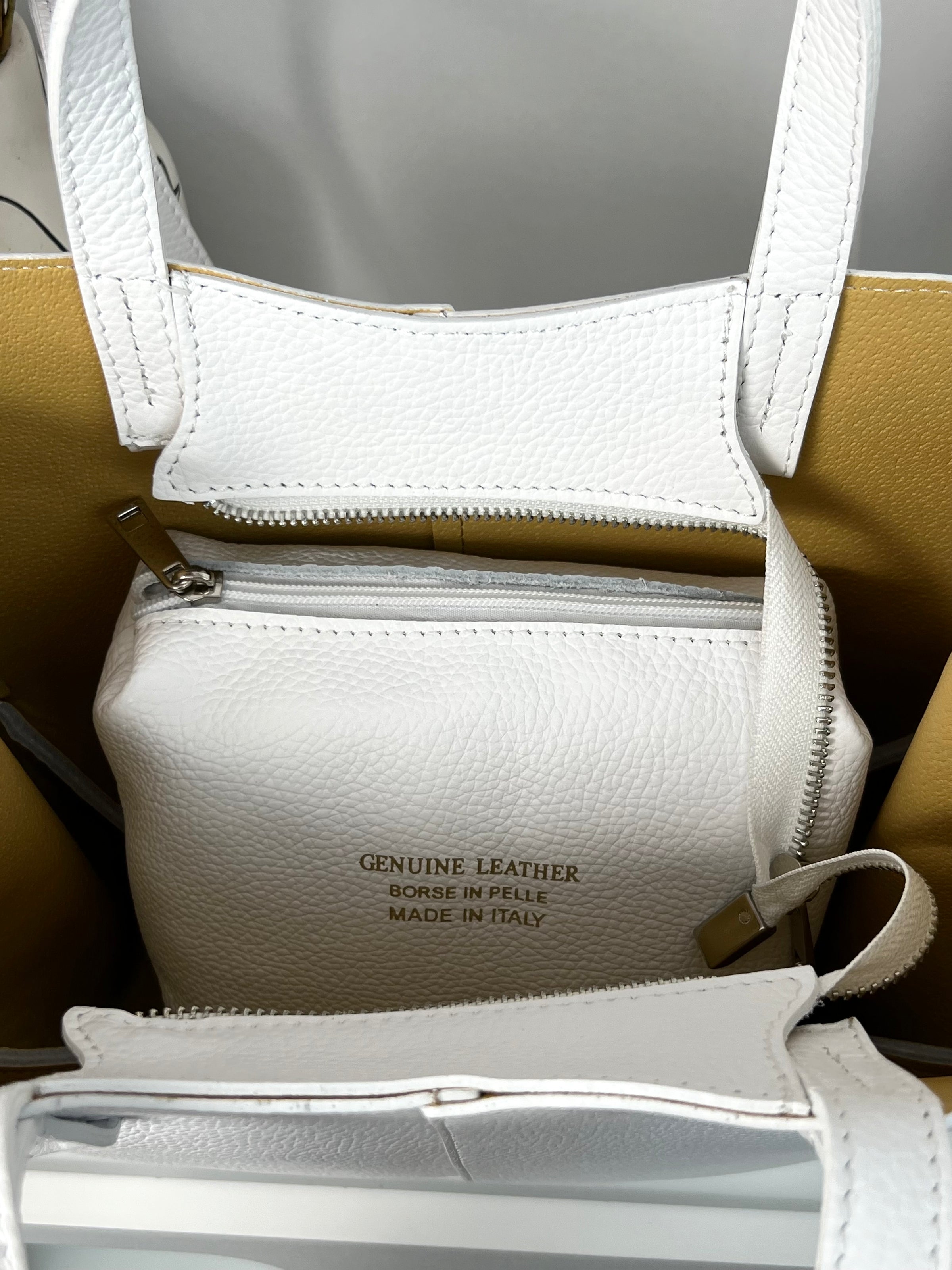 White bag: Samy