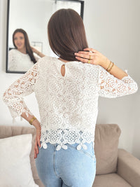 Blouse écrue avec broderie : Ovalie