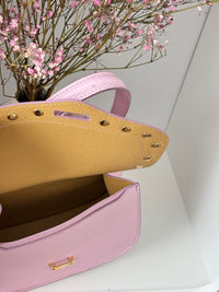 Pink bag: Yelo