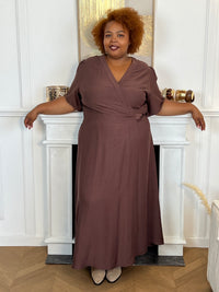 Robe portefeuille marron grande taille : Cassiope
