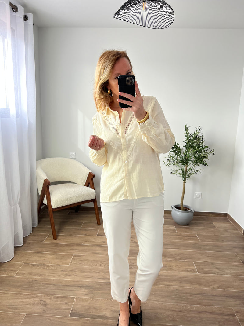 Chemise beige avec broderie : Ariane