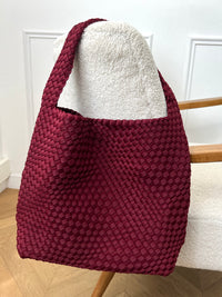 Burgundy bag: Luciana