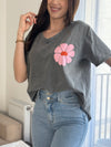 Tee-shirt gris à motifs : Fleur