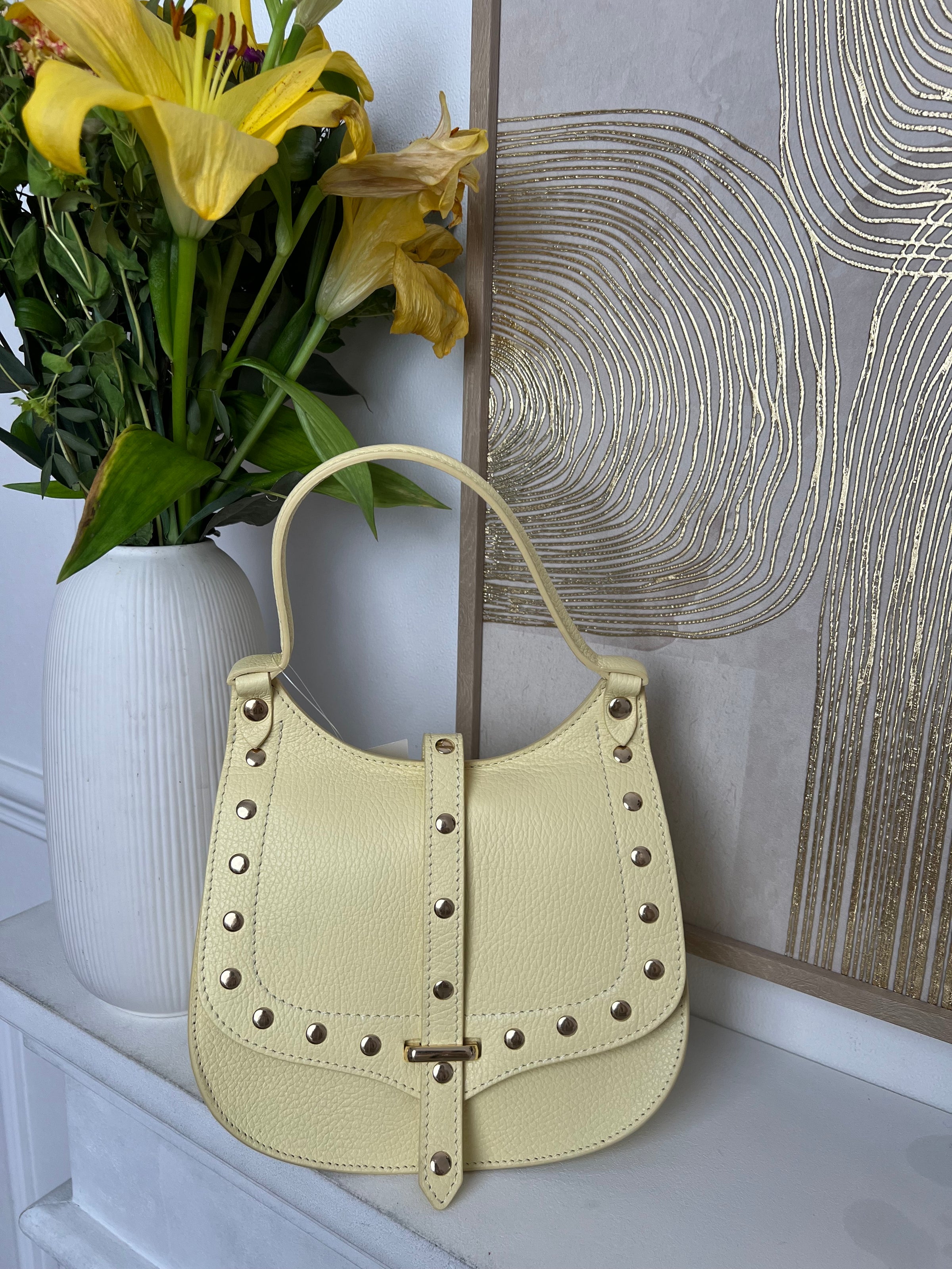 Yellow bag: Yelo