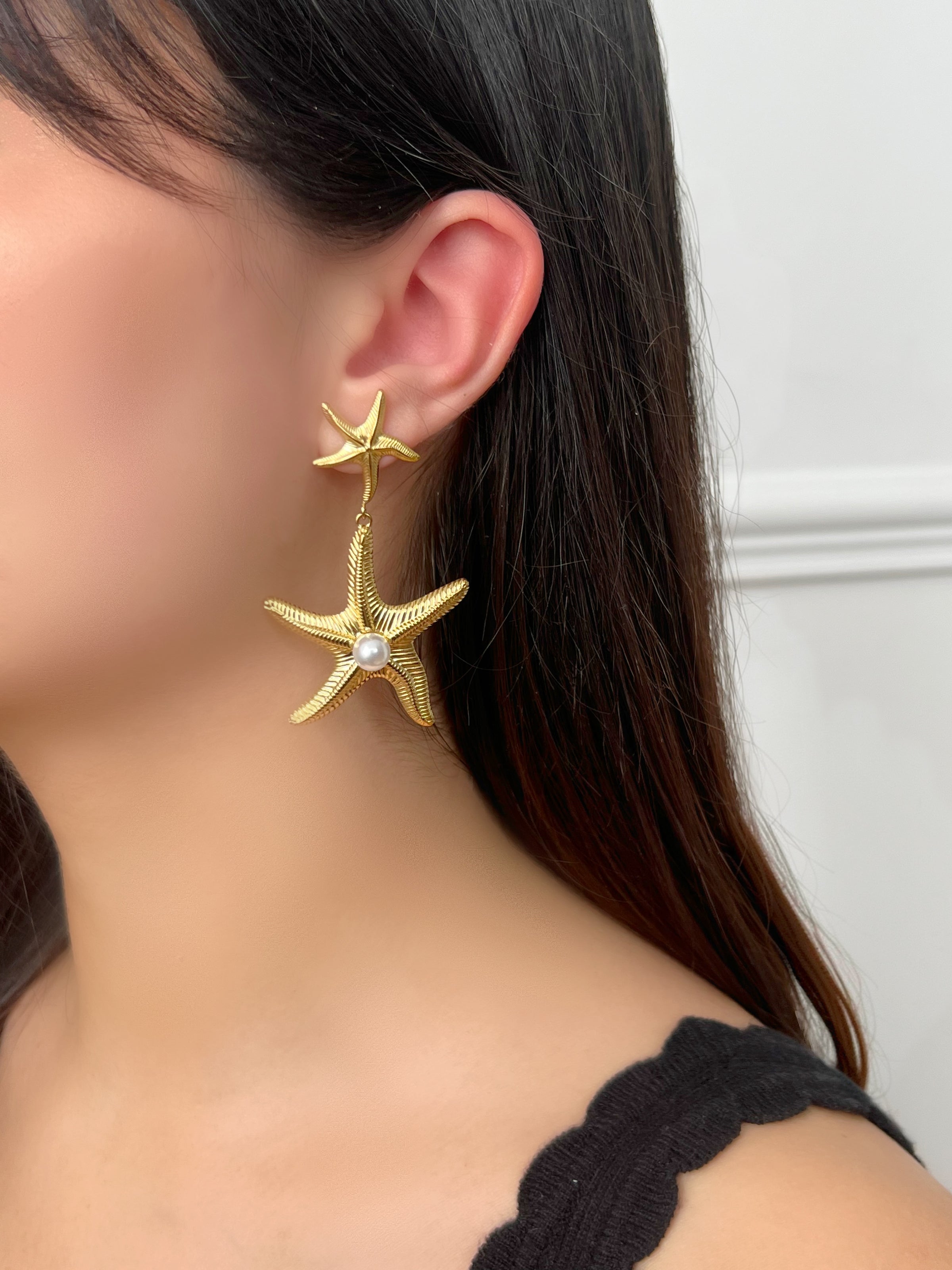 Starfish earrings: Hugo