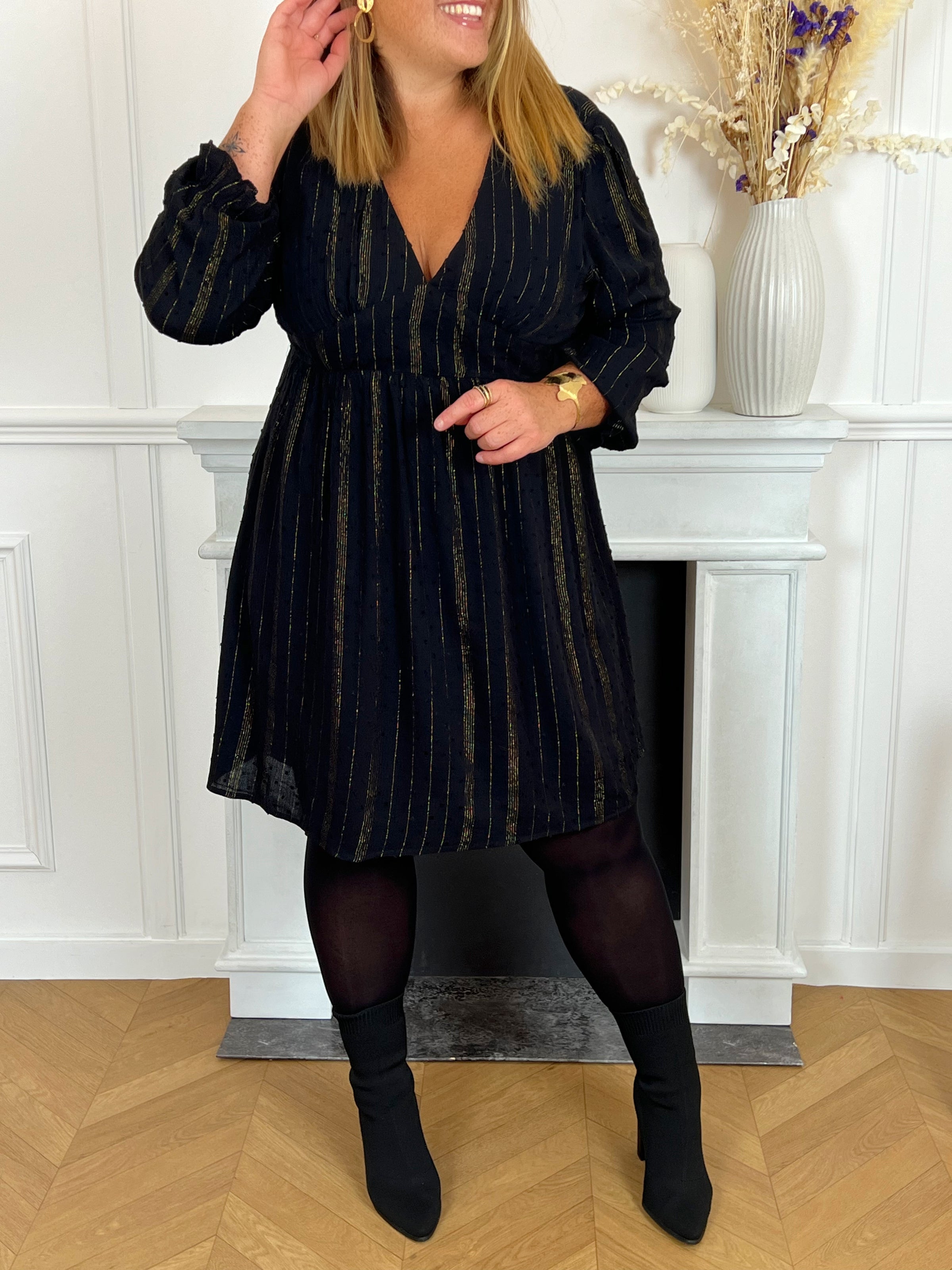 Robe noire discount pois doré