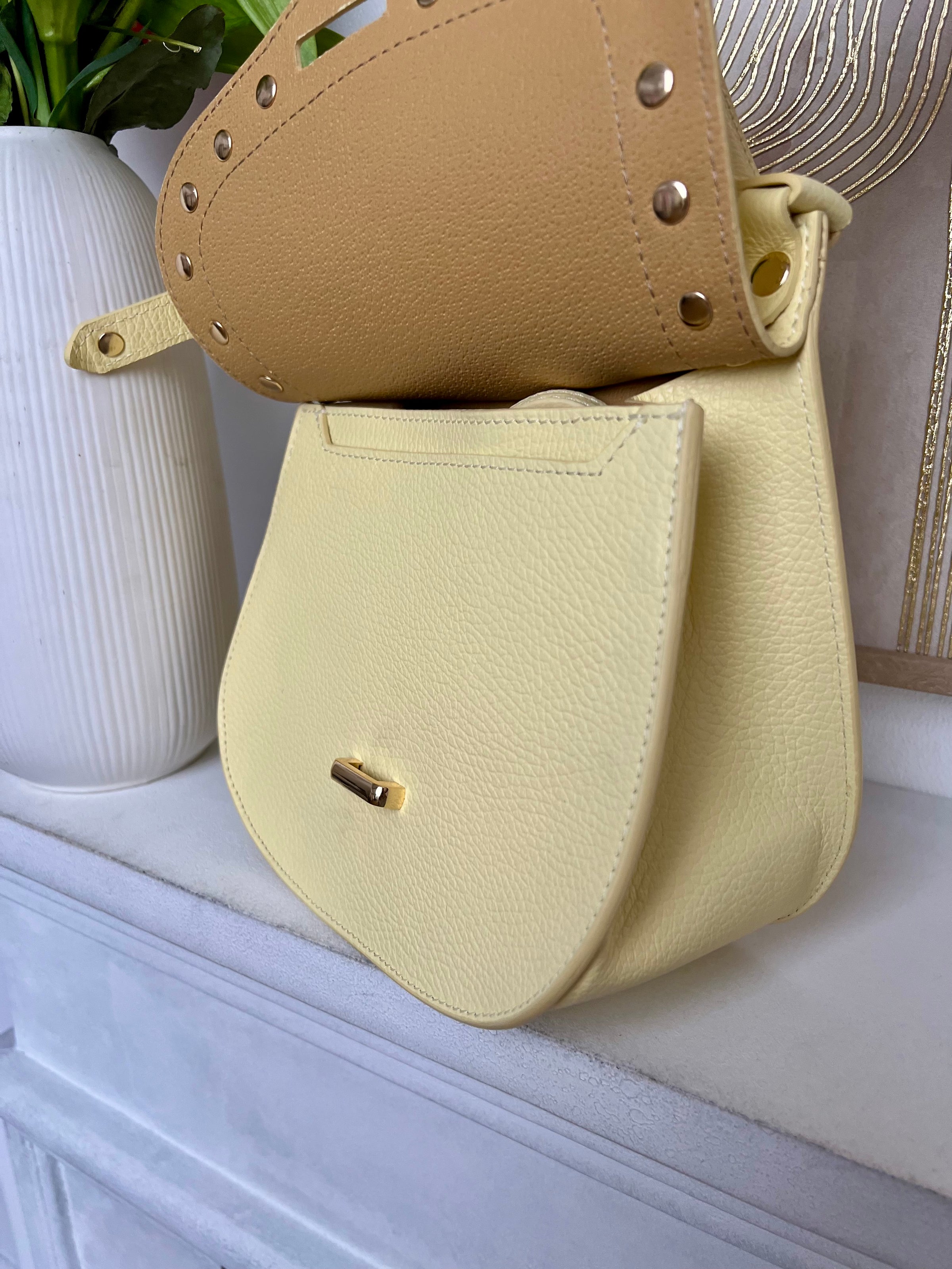 Yellow bag: Yelo