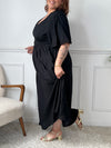 Robe longue noire grande taille femme, Chic et confortable, cette robe à manches courtes et col V sublime la silhouette. Sa taille élastique au dos assure un ajustement agréable. En couleur noire, elle est parfaite pour une allure féminine et tendance en grande taille.