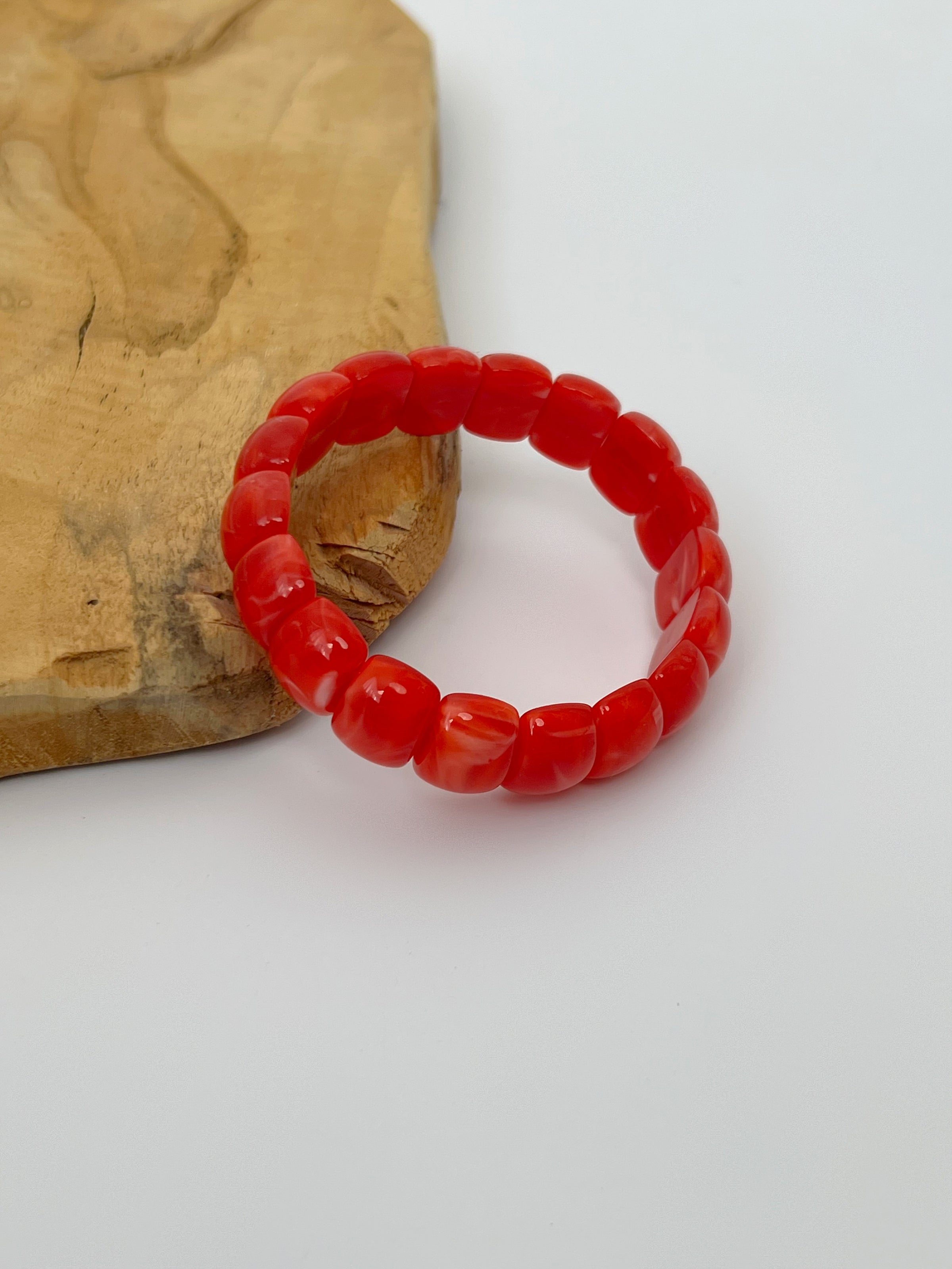 Red bracelet: Maya