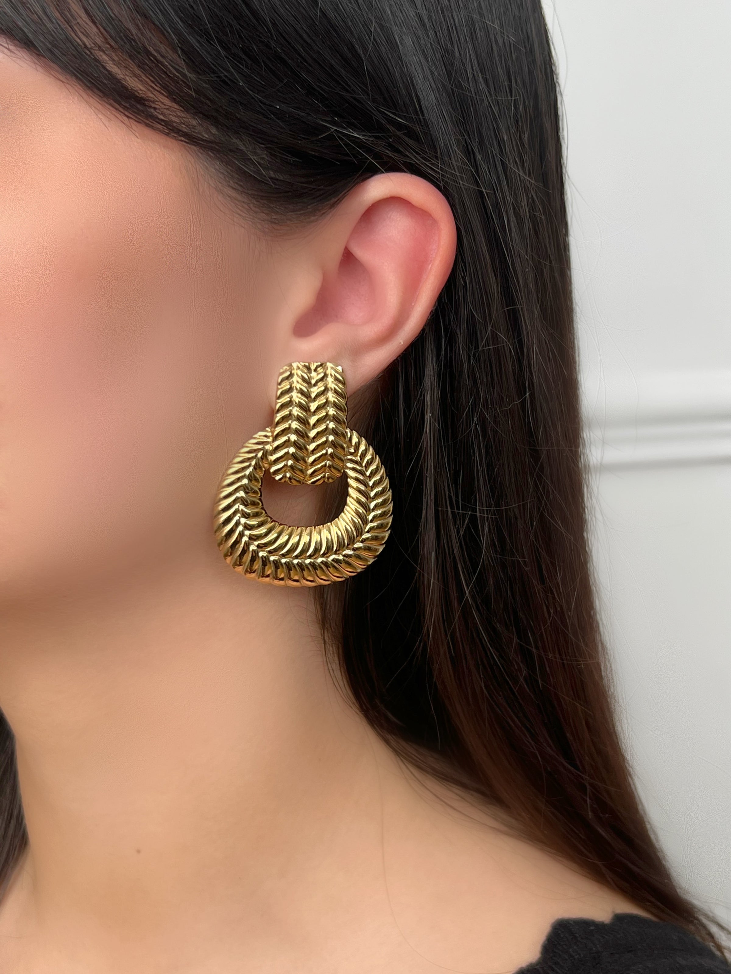 Gold earrings: Varie