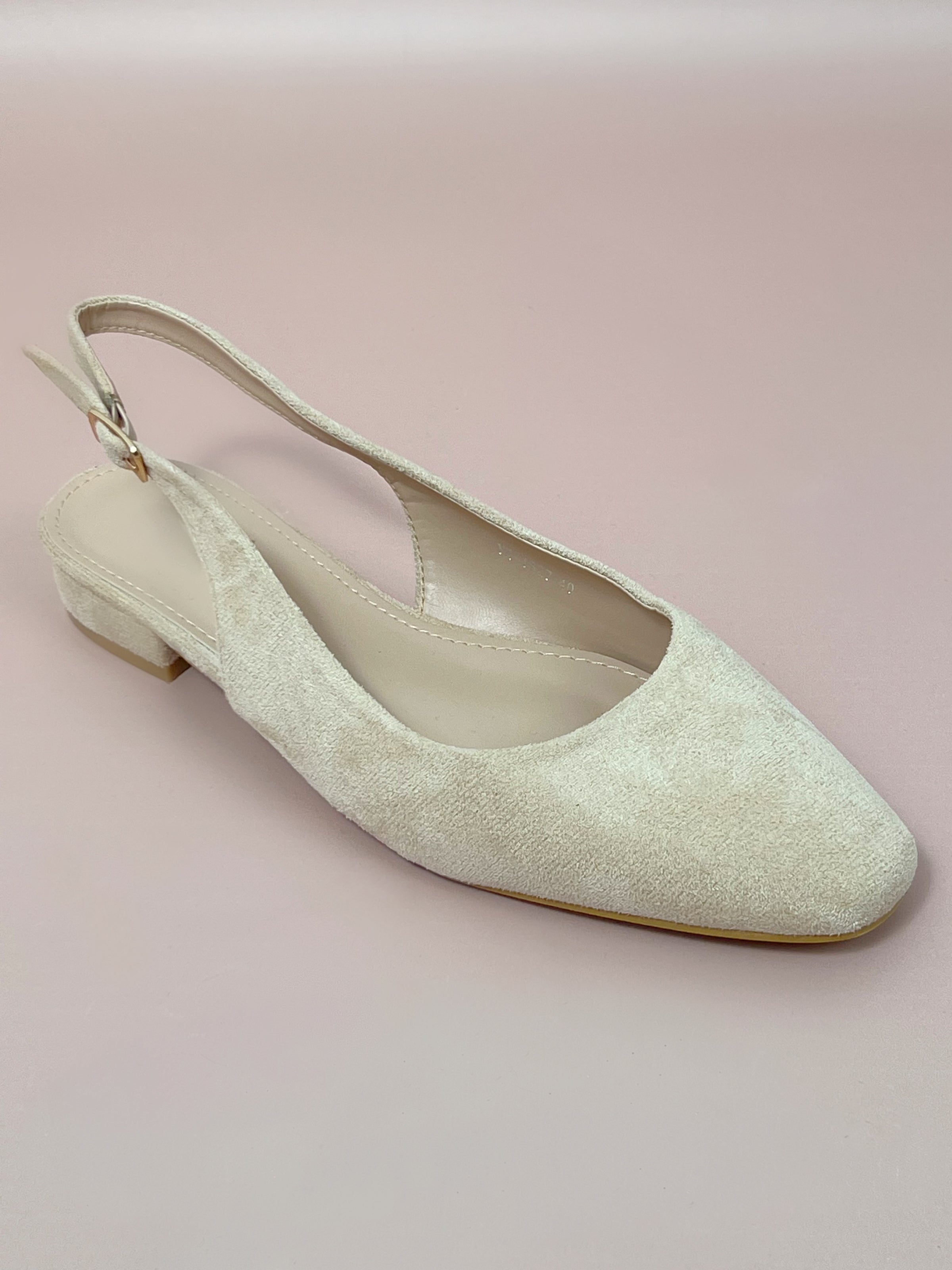 Beige slingback pumps: Nebule