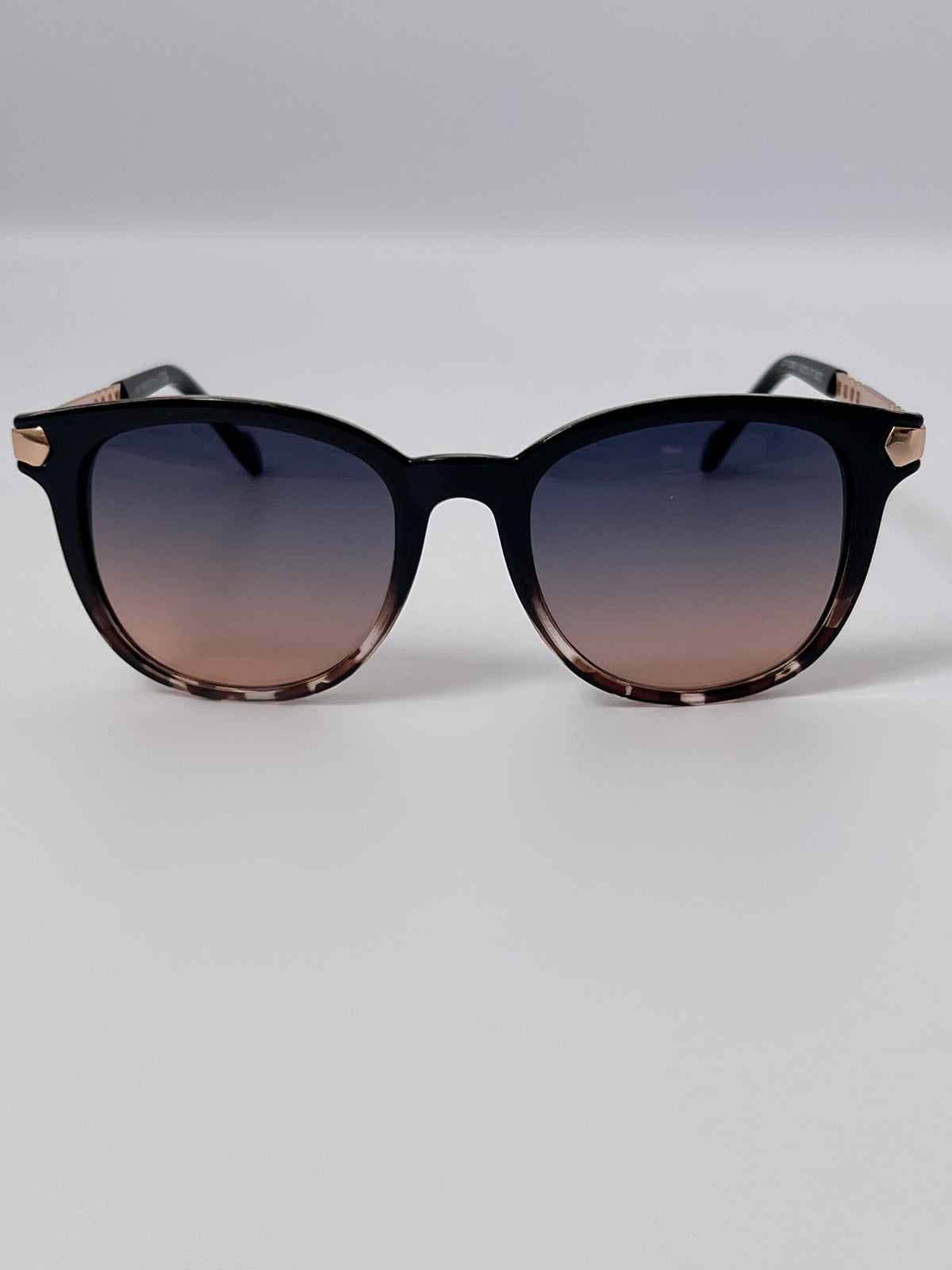 Sunglasses: Kairo