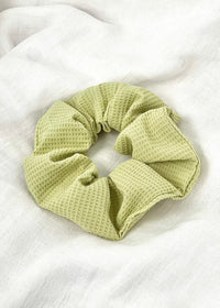 Green Scrunchie: Blom