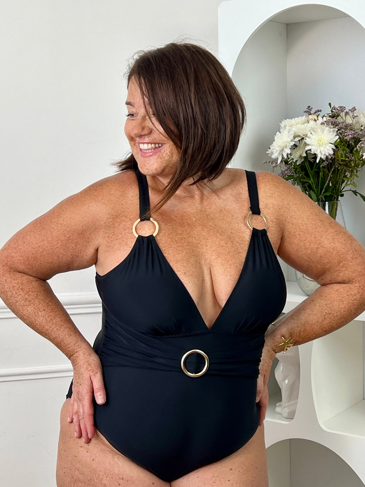 Curve black one-piece swimsuit: Tendy