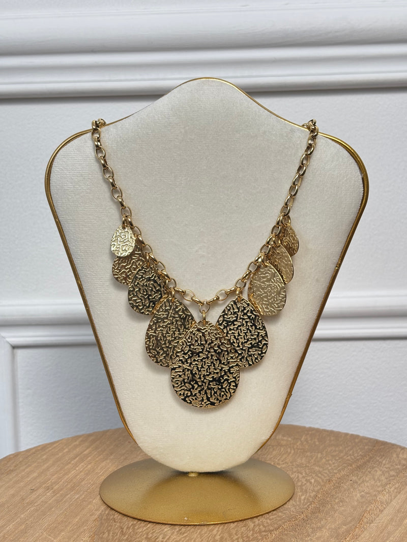 Collier doré : Juli