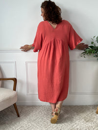 Langes Kleid aus Baumwollgaze in Terrakotta: Roane
