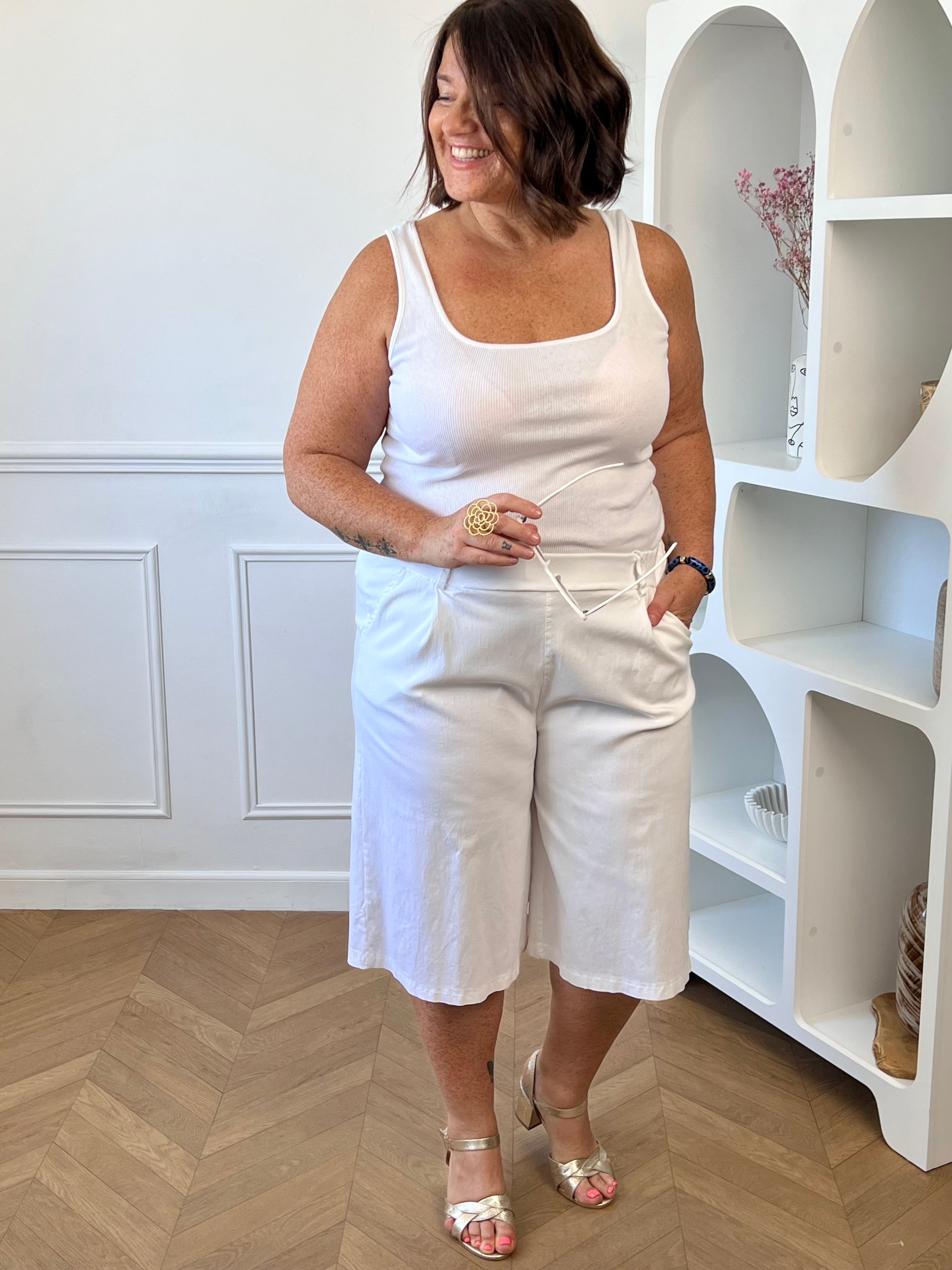 Bermuda blanc grande taille femme viscose élastique taille – Loïcia

