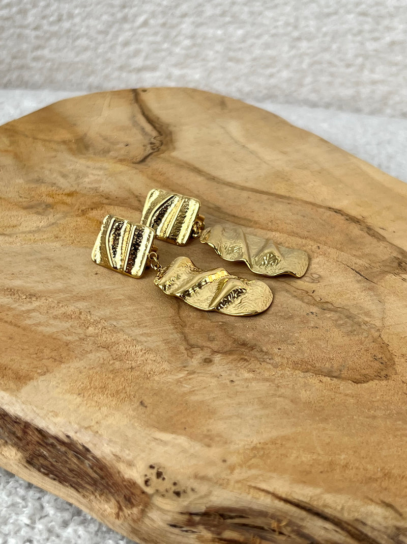 Boucles d'oreilles dorées  : Nia