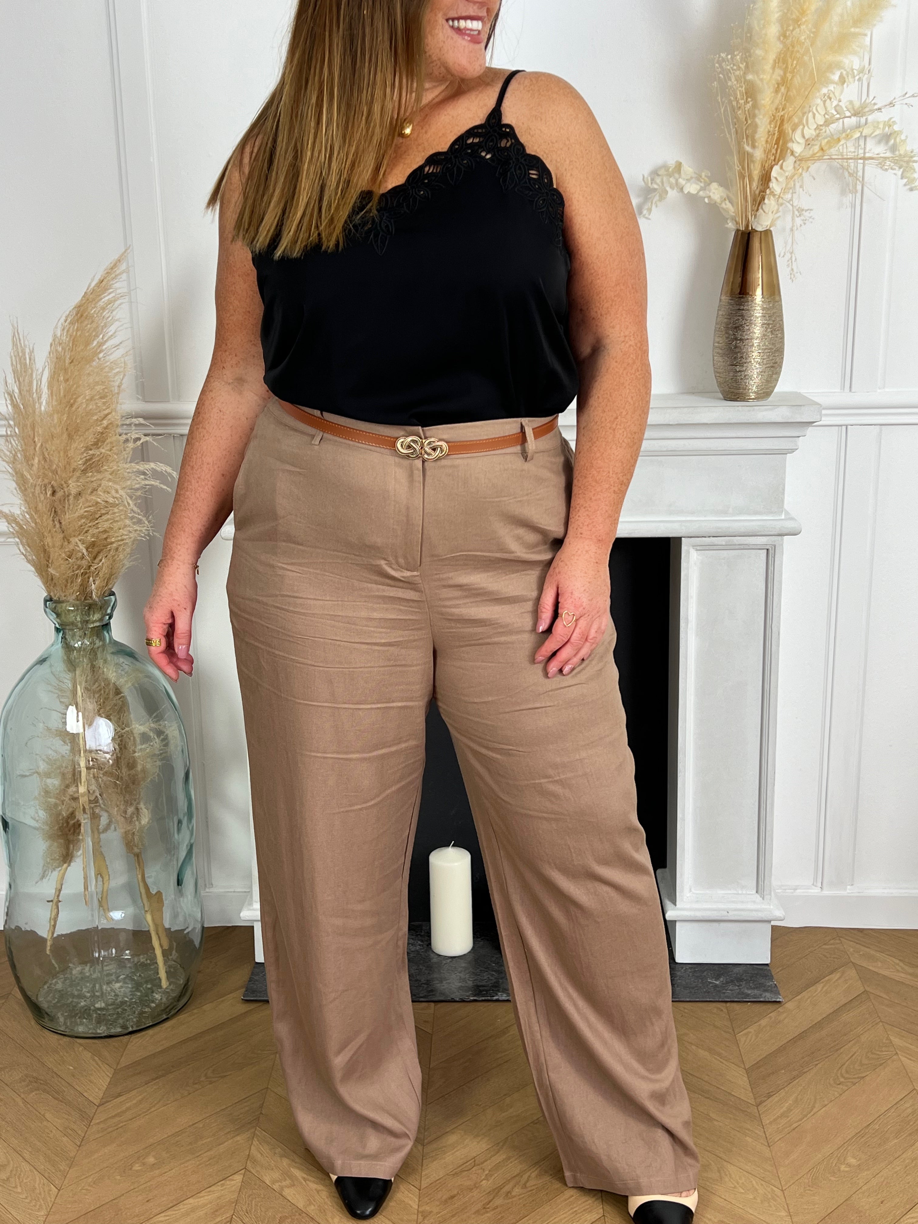 Pantalon marron clair femme sale