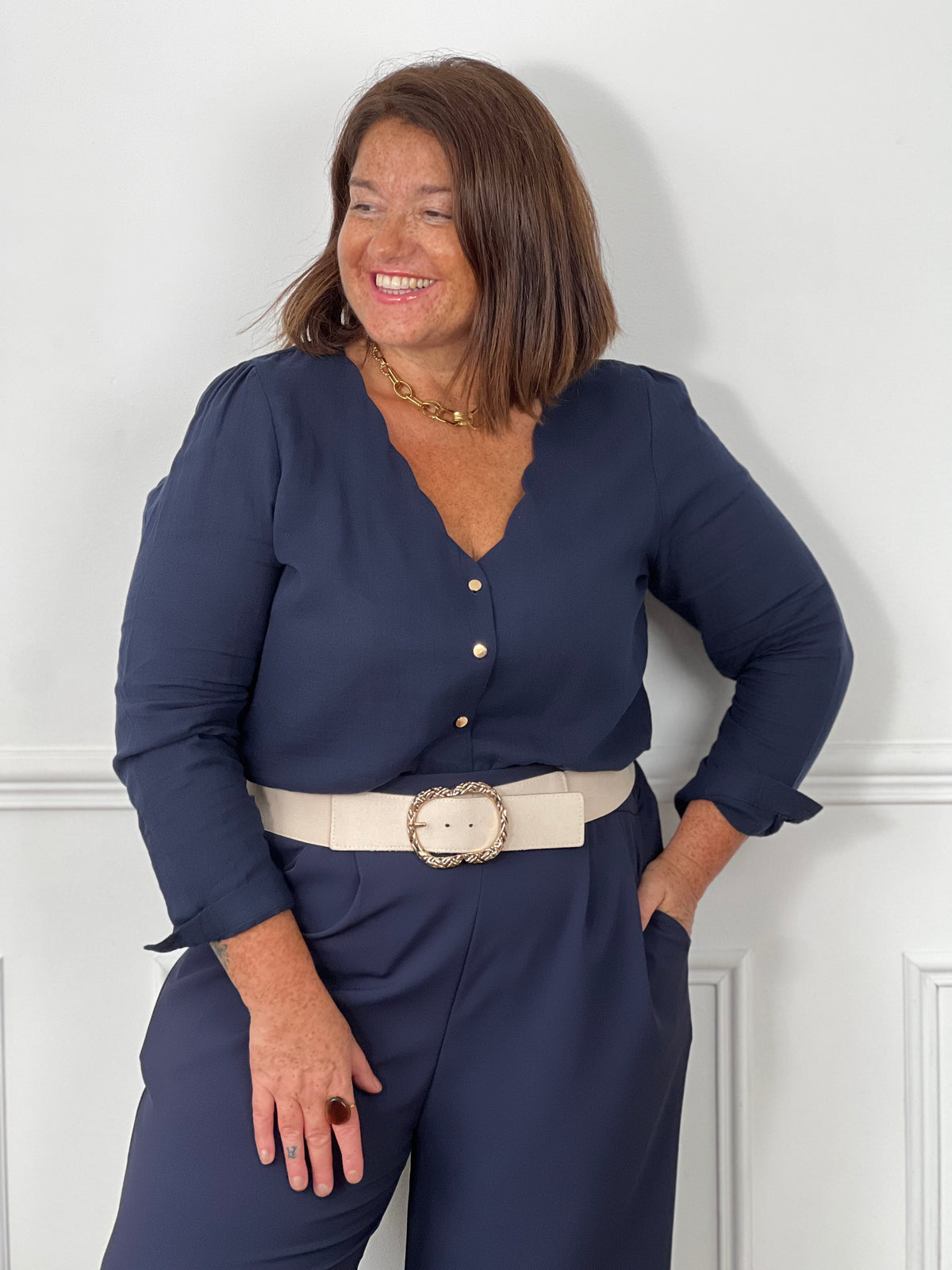Chemise bleu marine en gaze de coton grande taille femme – Laury | Loïcia