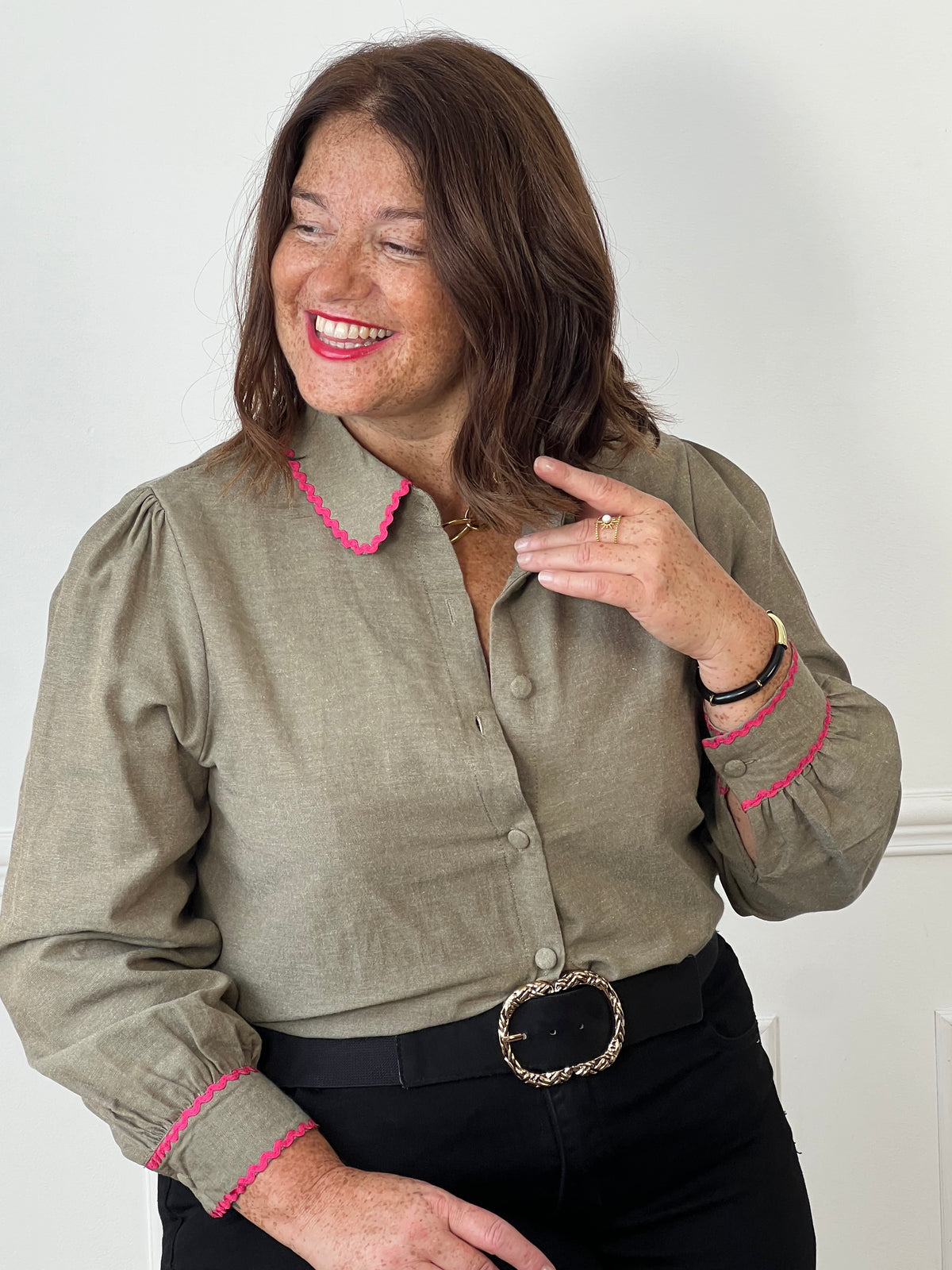 Chemise kaki et rose grande taille femme – Suzie | Loïcia