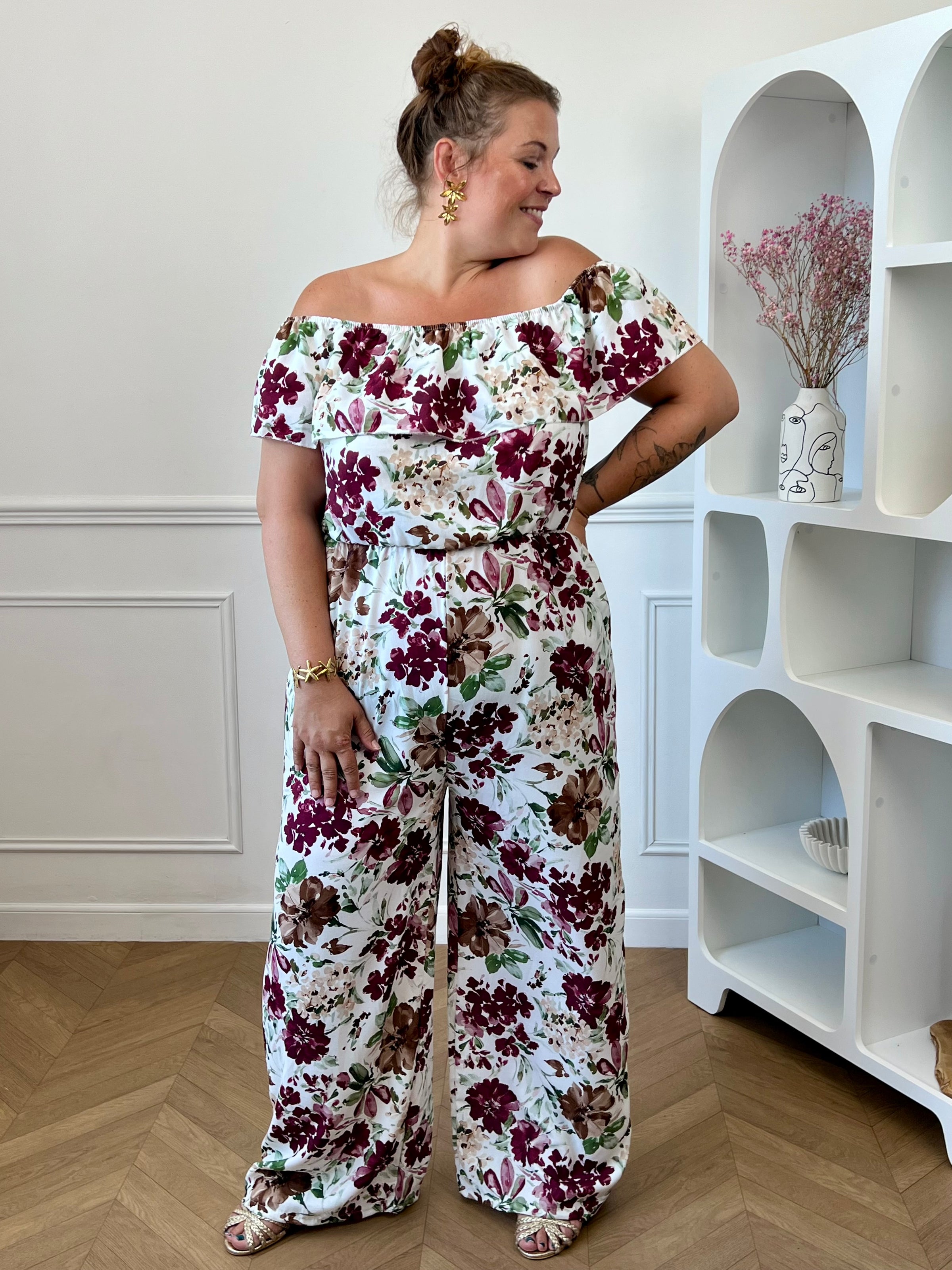 Combinaison fleurie curve col bateau à volants taille unique 44/50 – Loïcia
