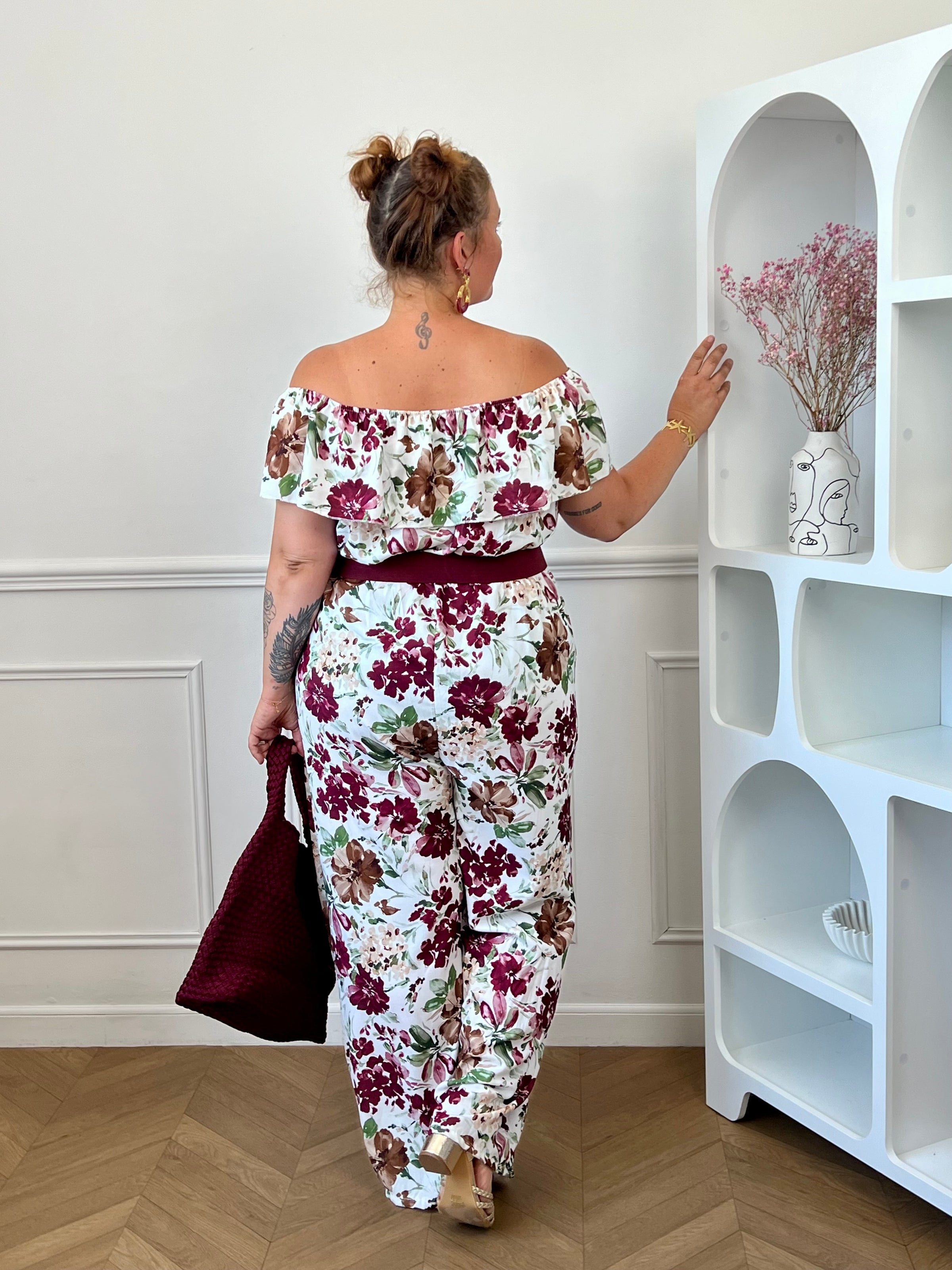 Combinaison fleurie curve vue de dos passants ceinture – Loïcia