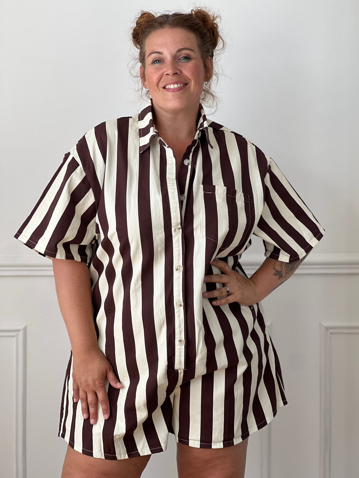 Combishort rayures verticales marron beige curve 100% coton du 40/42 au 48/50 – Loïcia
