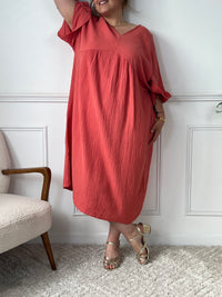 Langes Kleid aus Baumwollgaze in Terrakotta: Roane