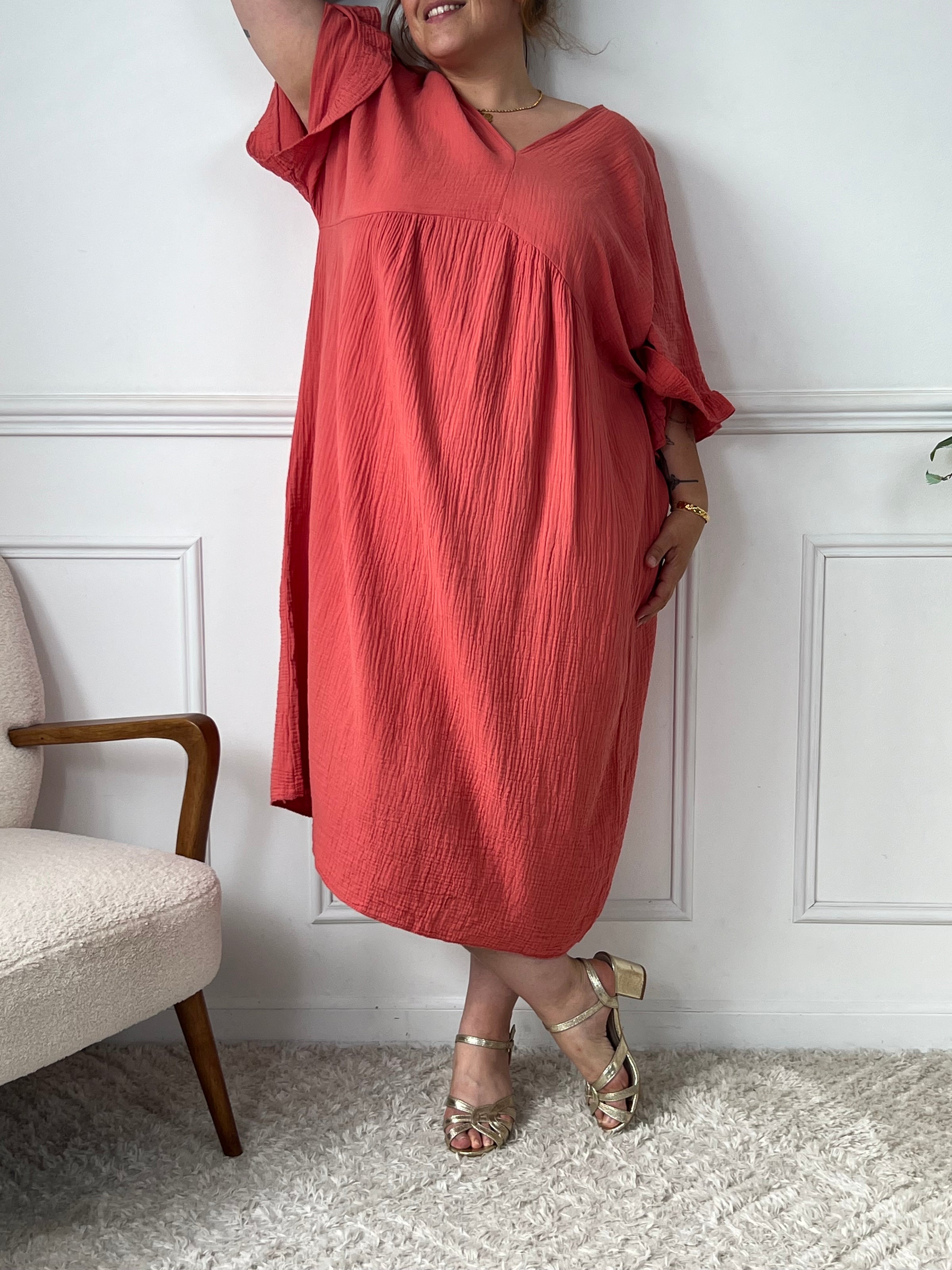 Langes Kleid aus Baumwollgaze in Terrakotta: Roane