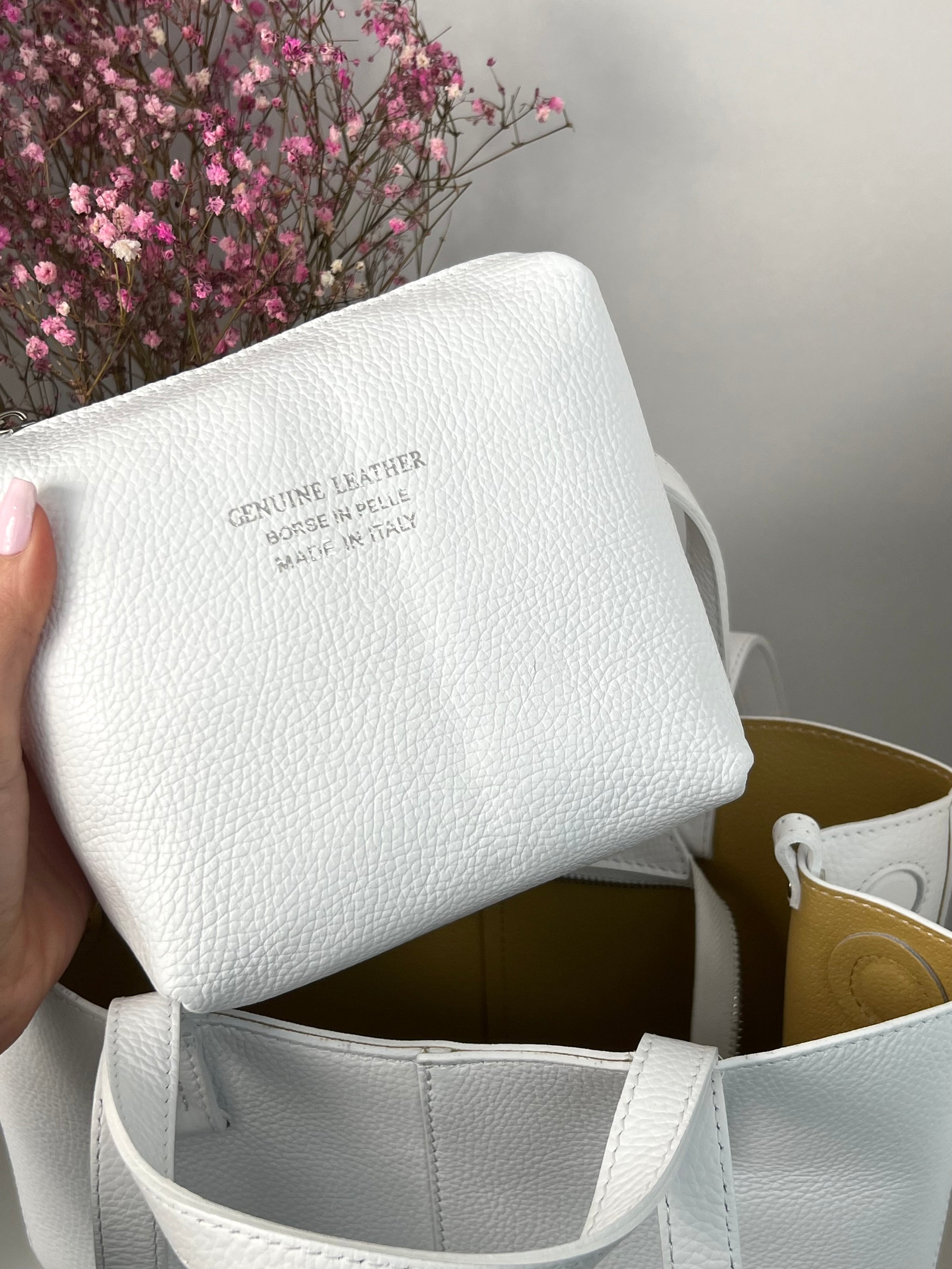 White bag: Samy