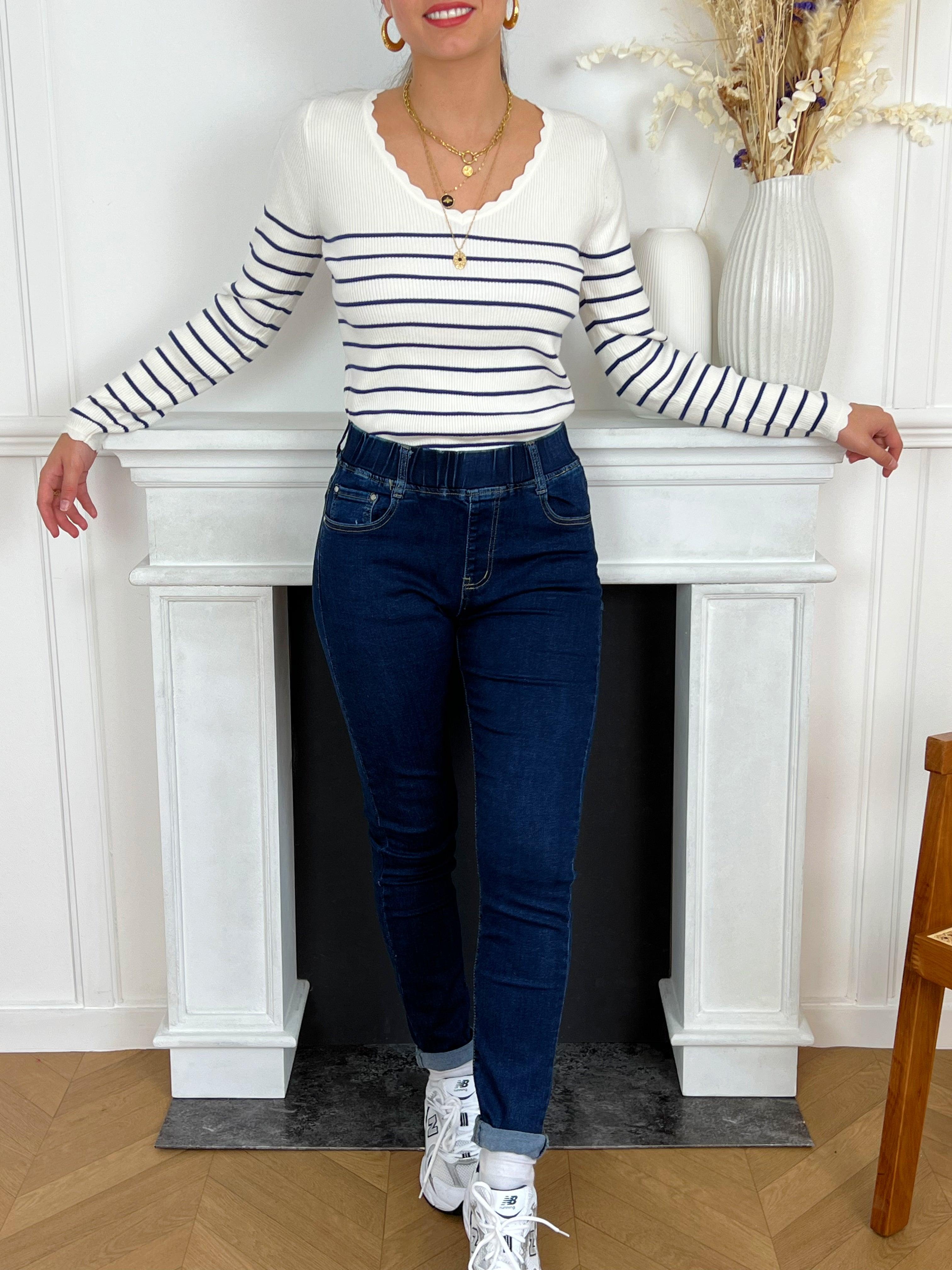 Tenue avec un jean bleu clearance foncé